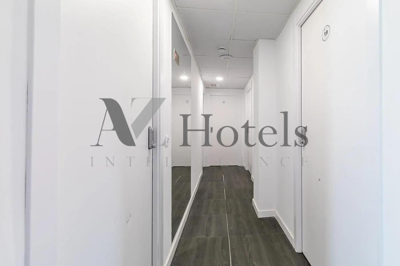 Гостевой дом Ayz Ulises - Auto Check-In Property Мадрид