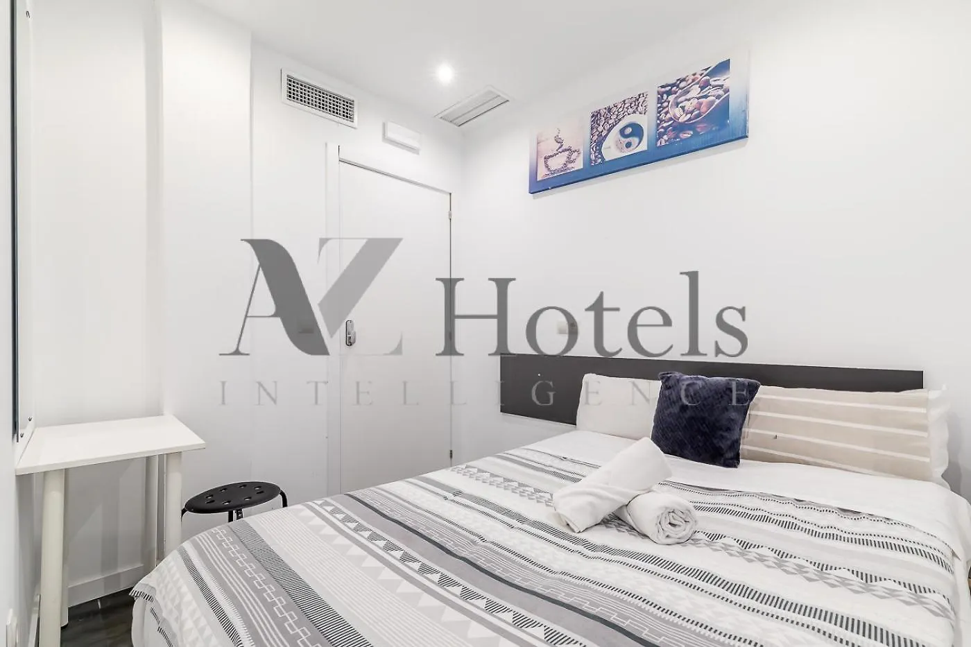 Ayz Ulises - Auto Check-In Property Мадрид Испания