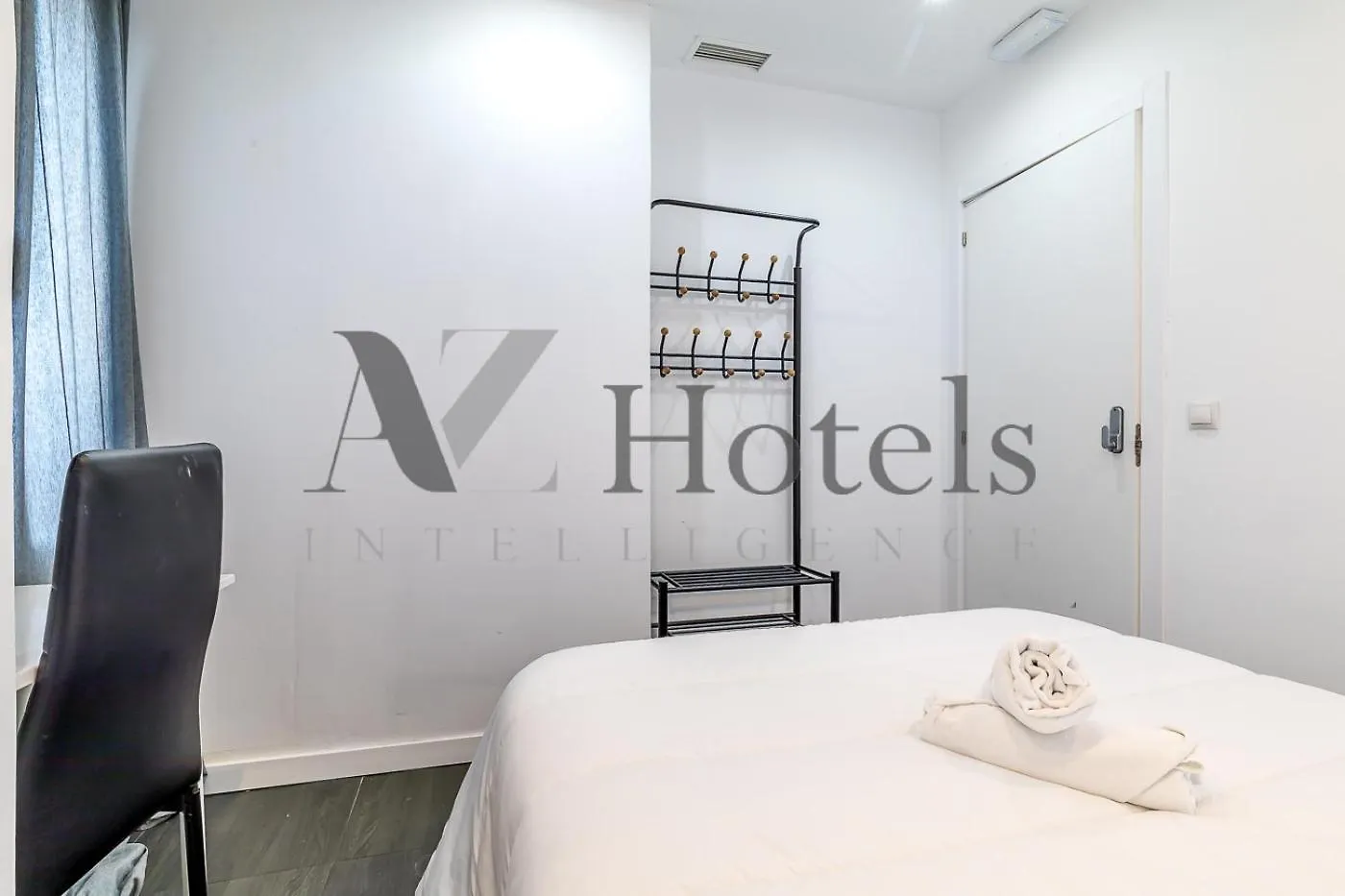 Ayz Ulises - Auto Check-In Property Мадрид Гостевой дом