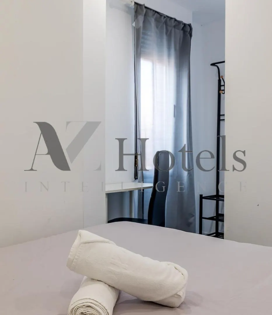Ayz Ulises - Auto Check-In Property Мадрид Испания