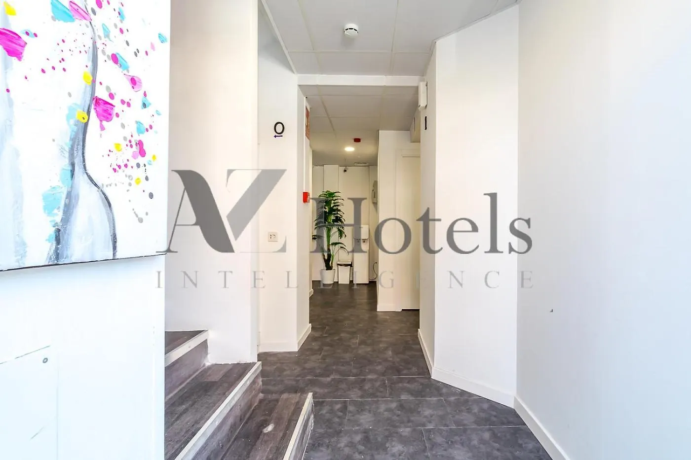 Ayz Ulises - Auto Check-In Property Madrid